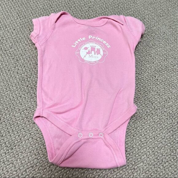 Mars Cheese Castle Little Princess Baby Girl Onesie - Kenosha Wisconsin - 6 mo - Picture 1 of 6